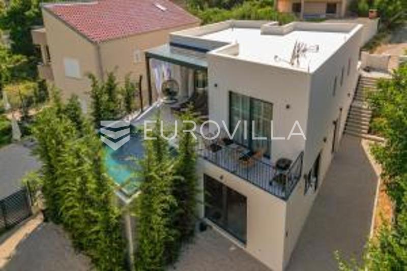 Дом NOVIGRAD, 590.000 €