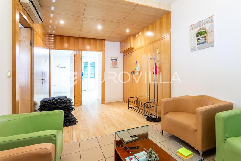 Коммерческая площадь SPLIT, 1.300 €