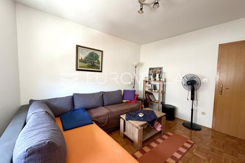 Pula, Šijana, furnished apartment with terrace and elevator - ready to move in, proper documentation