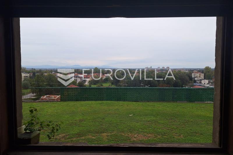 Участок KARLOVAC, 470.000 €