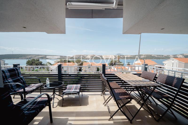 Appartamento NOVALJA, 210.000 €