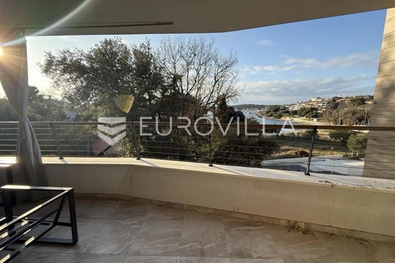 Appartamento MEDULIN, 1.000 €