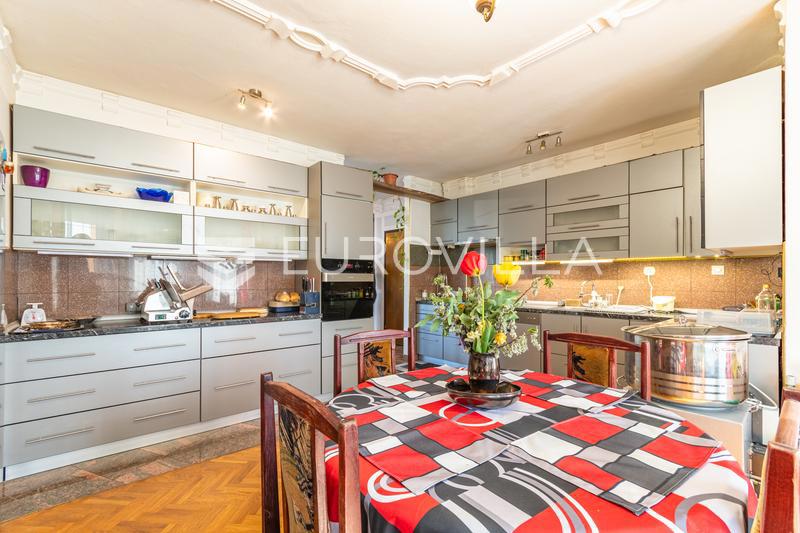 Дом BREZNICA, 400.000 €