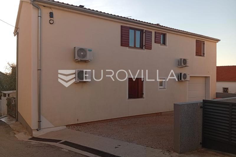 Дом SVETI FILIP I JAKOV, 390.000 €