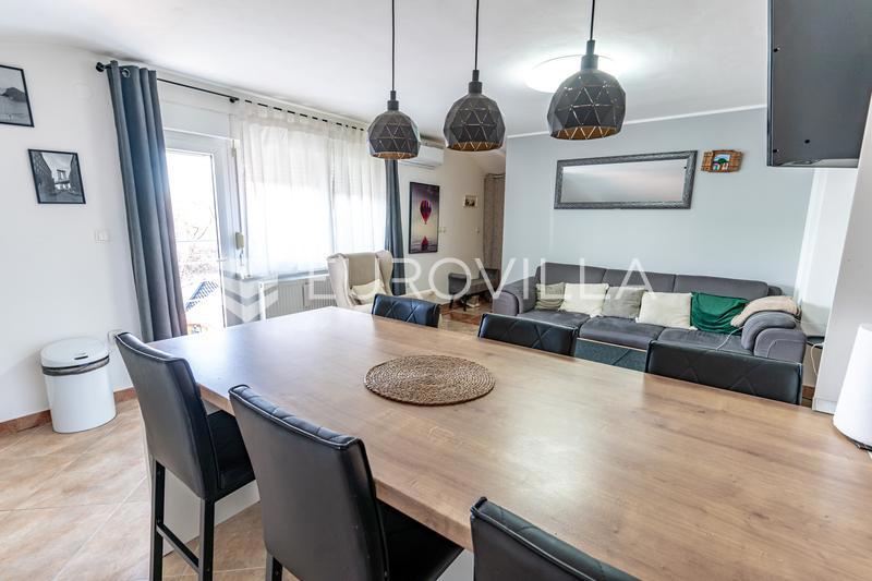 Appartamento POŽEGA, 160.000 €