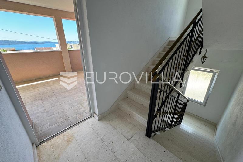 KAŠTEL SUĆURAC