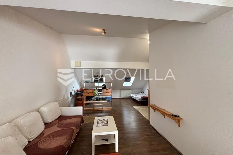 Дом OSIJEK, 142.000 €