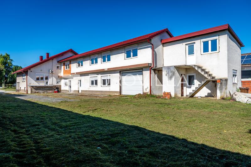 Коммерческая площадь NEDELIŠĆE, 476 €