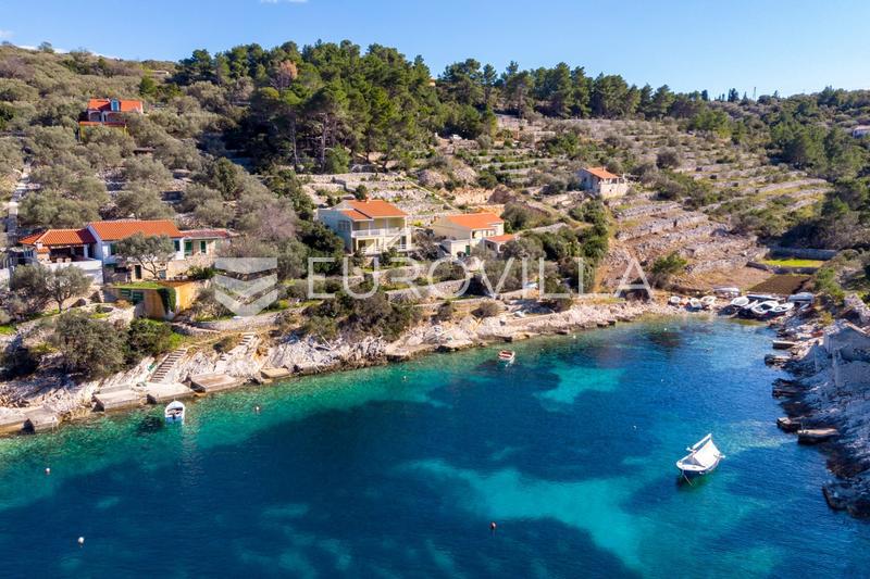 VELA LUKA