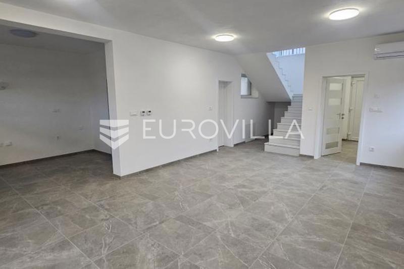 KLOKOČEVEC SAMOBORSKI