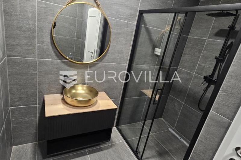 KLOKOČEVEC SAMOBORSKI