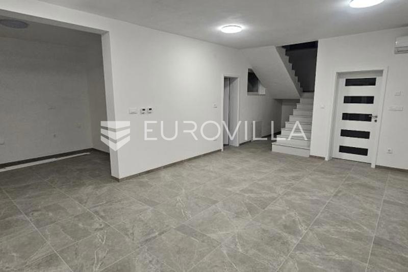 KLOKOČEVEC SAMOBORSKI