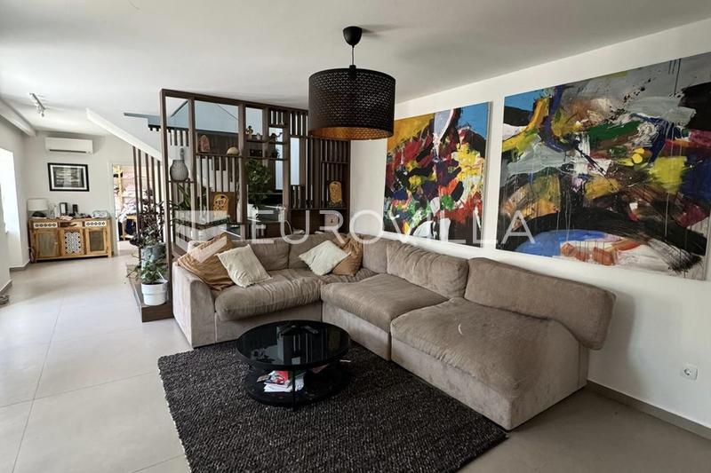 Casa KOSTRENA, 735.000 €