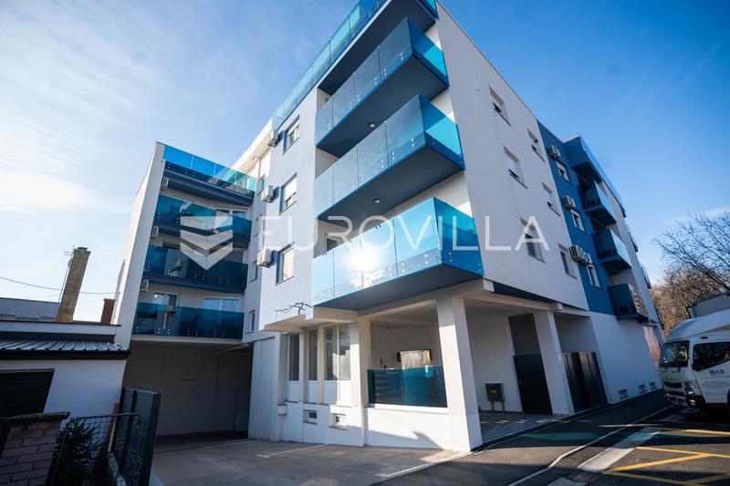 Appartamento ĐAKOVO, 135.000 €