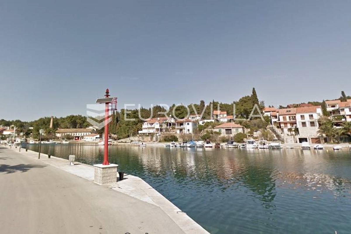 HVAR