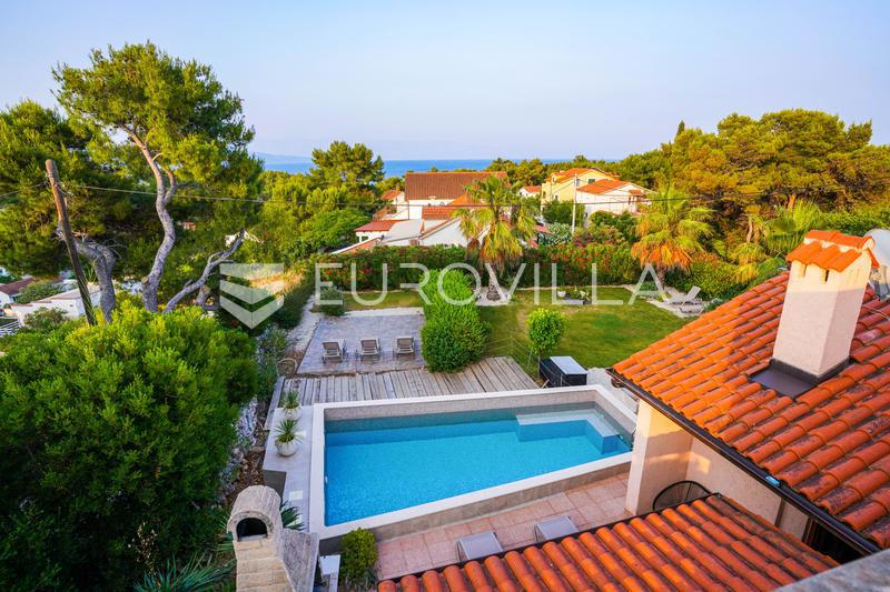 Дом STARI GRAD, 680.000 €