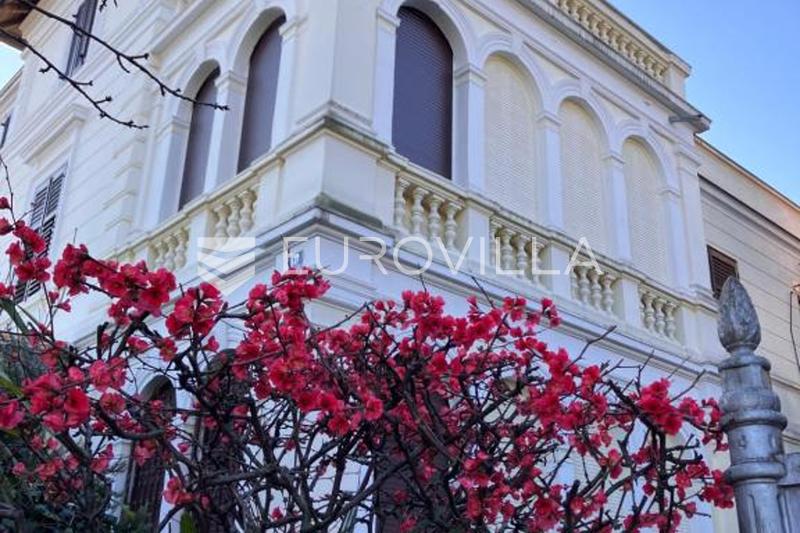 Appartamento OPATIJA, 450.000 €