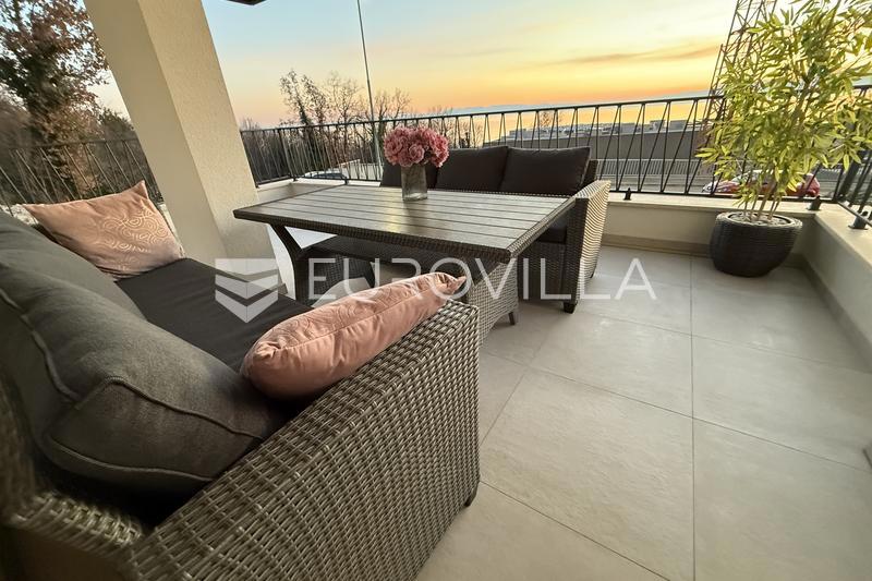 Квартира KOSTRENA, 1.500 €