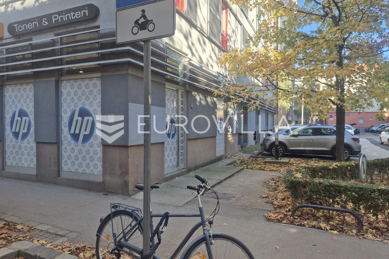 Locale commerciale ZAGREB, 2.000 €