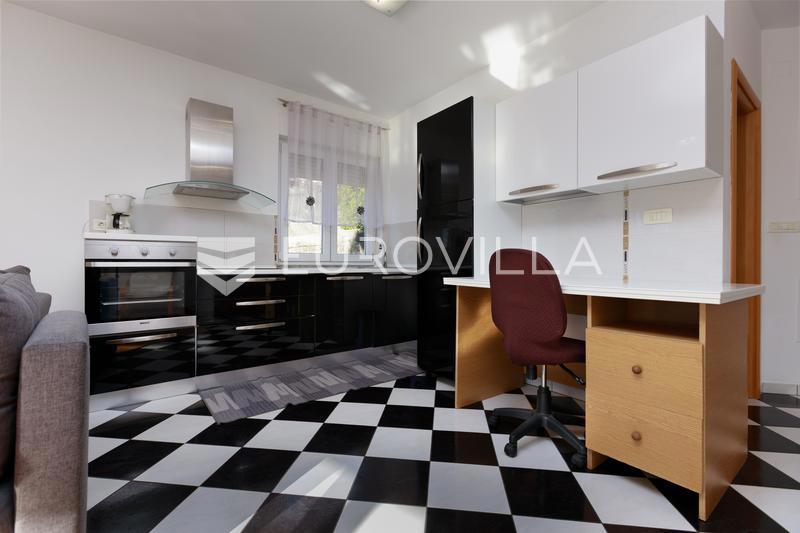 Квартира RIJEKA, 1.500 €