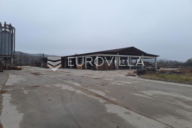 Коммерческая площадь VOJNIĆ, 1.500.000 €