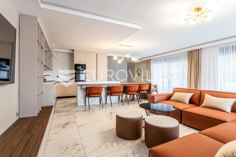 Дом KAŠTELA, 1.090.000 €