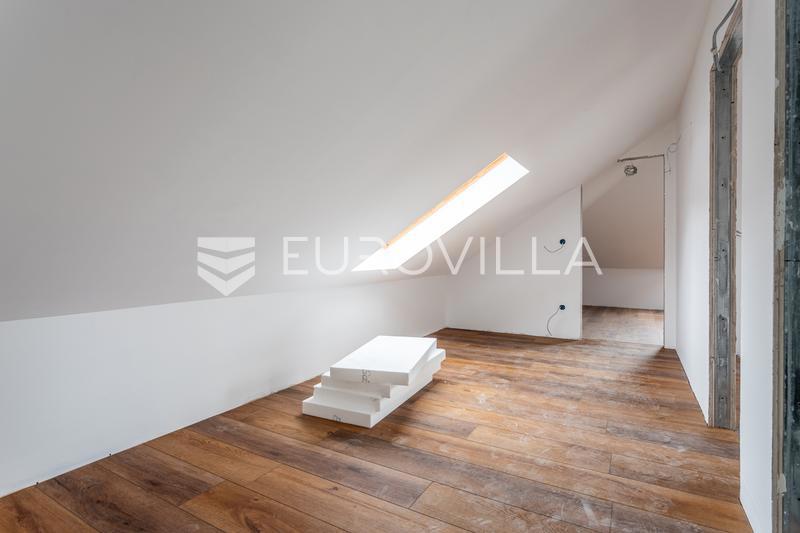 KAŠTEL STARI