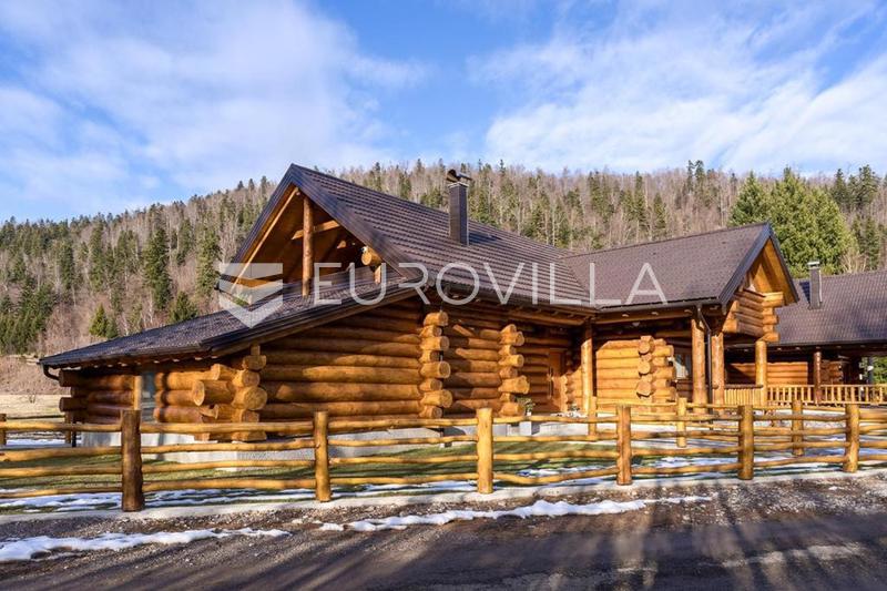 Дом FUŽINE, 570.000 €