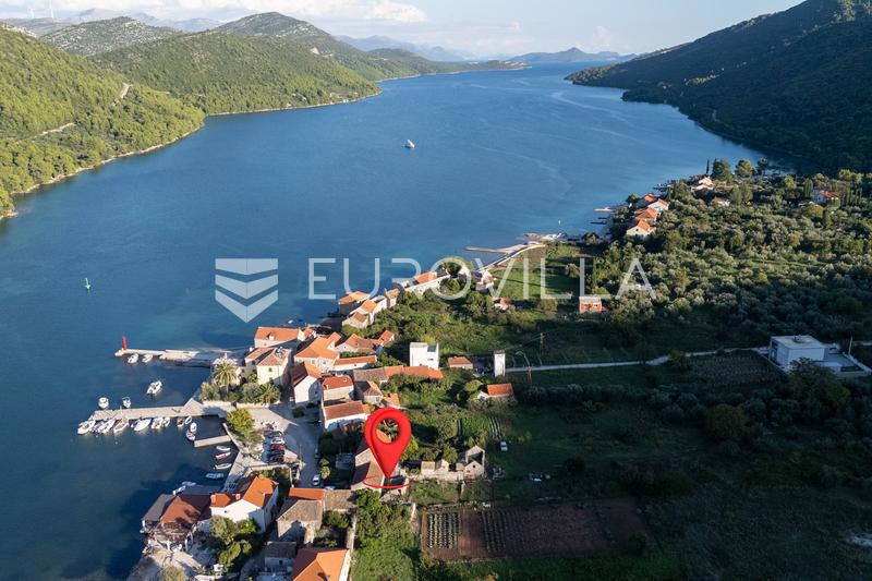 Casa STON, 650.000 €