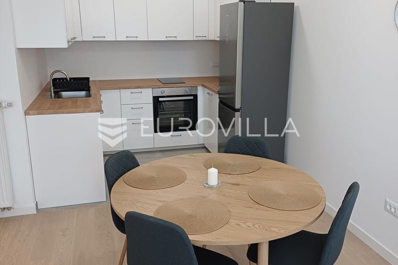 Appartamento RIJEKA, 1.000 €