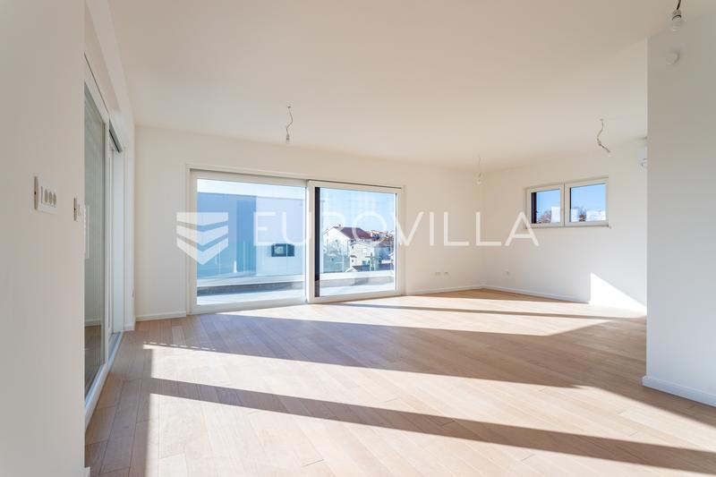 Appartamento VODICE, 606.892 €