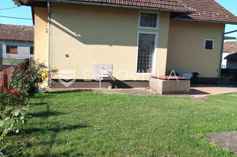 Дом OKUČANI, 110.000 €