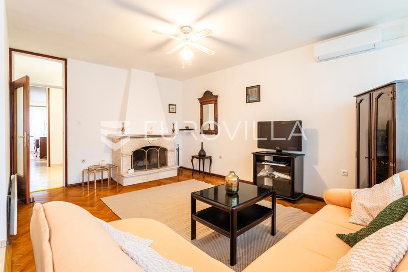 Appartamento SPLIT, 800 €