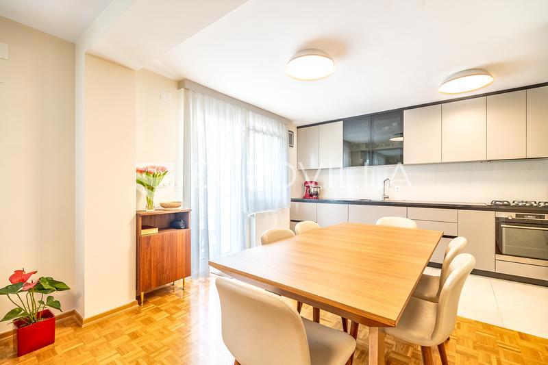 Дом ZAGREB, 650.000 €