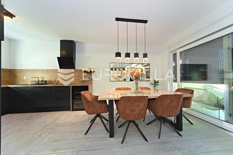 Appartamento OSIJEK, 348.000 €