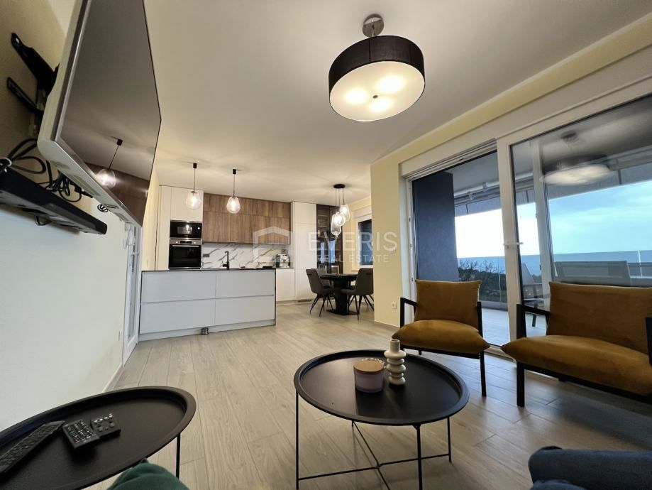 Квартира KOSTRENA, 1.600 €