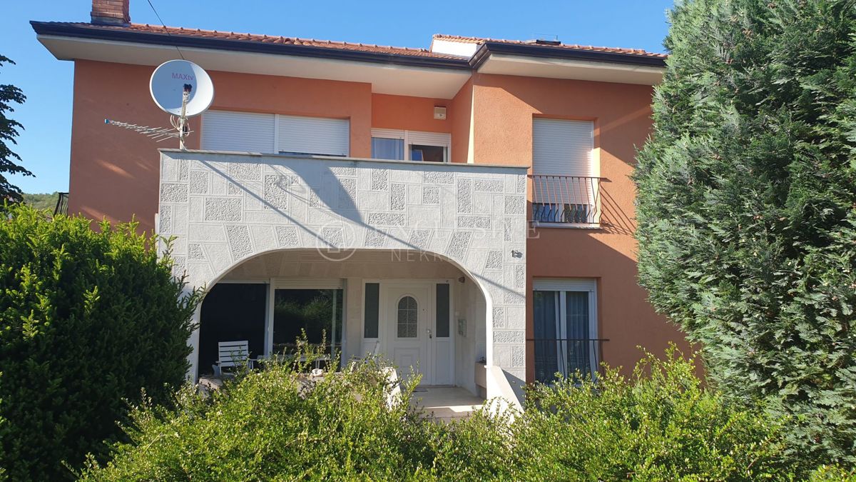 TRINAJSTIĆI