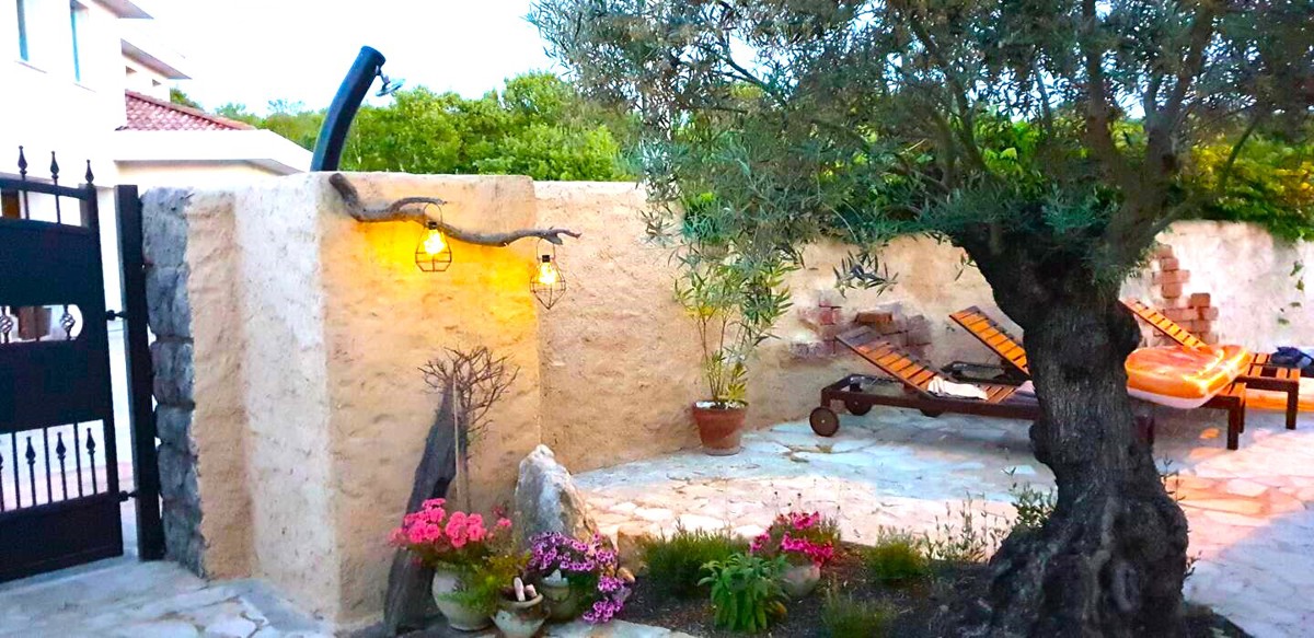 image 32