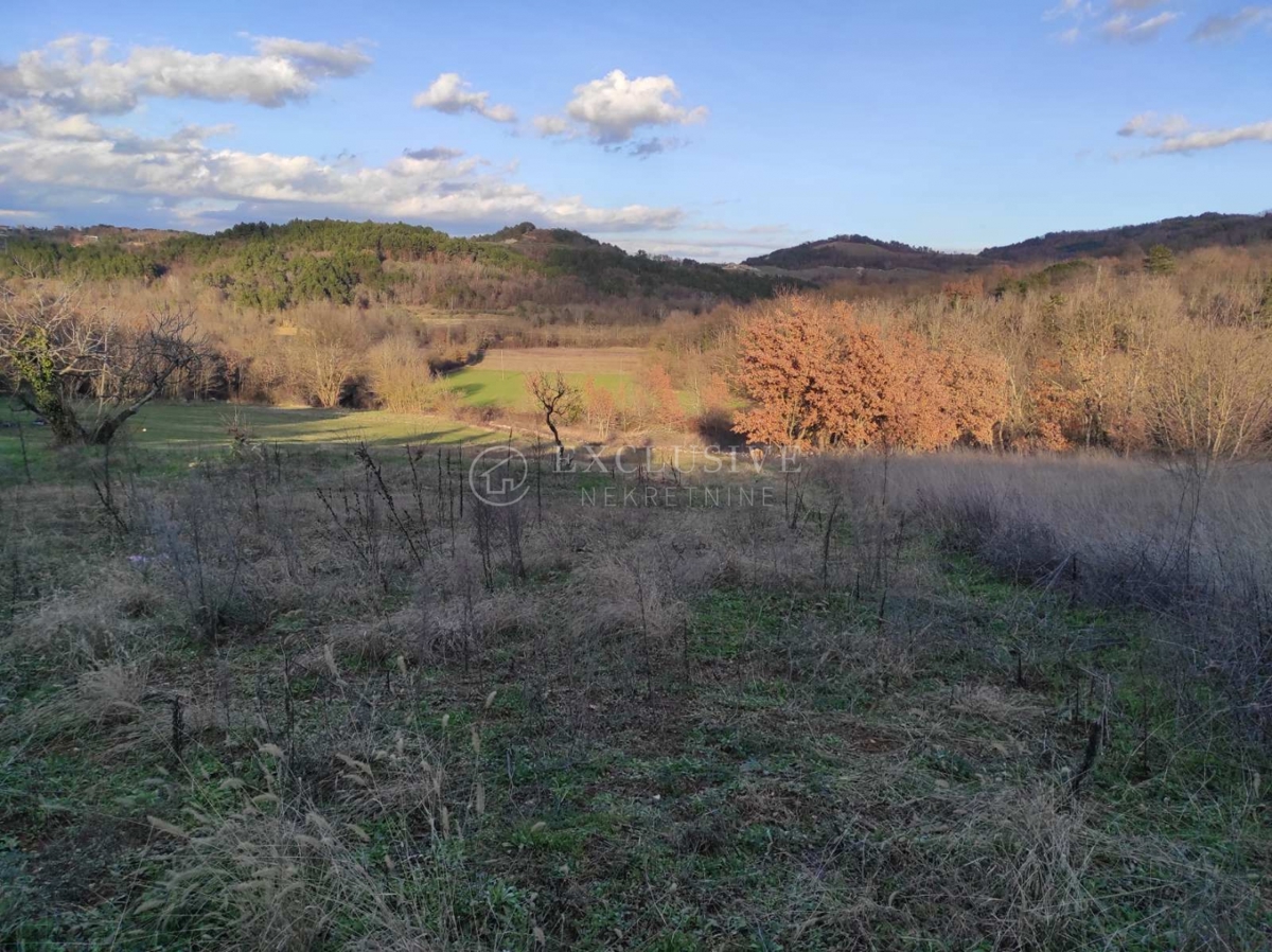 Участок KAROJBA, 93.000 €