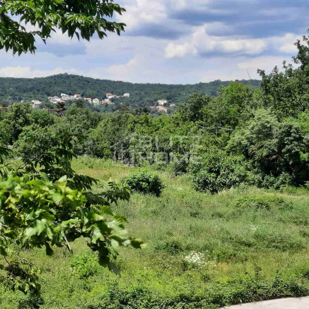 Terreno KASTAV, 110.000 €