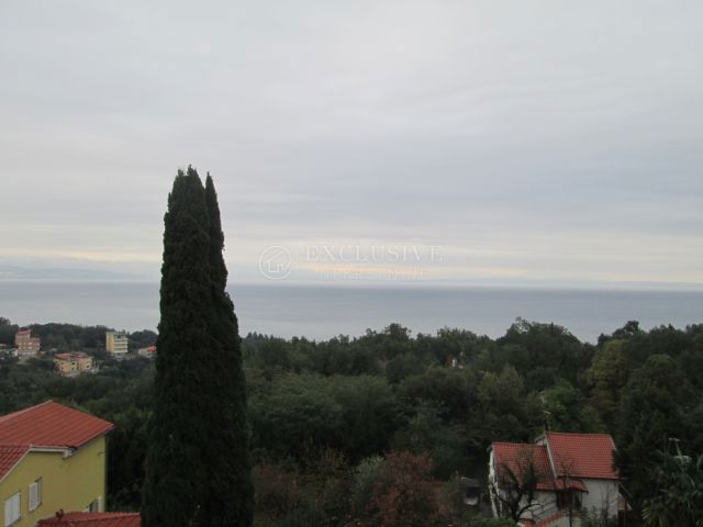 OPRIČ