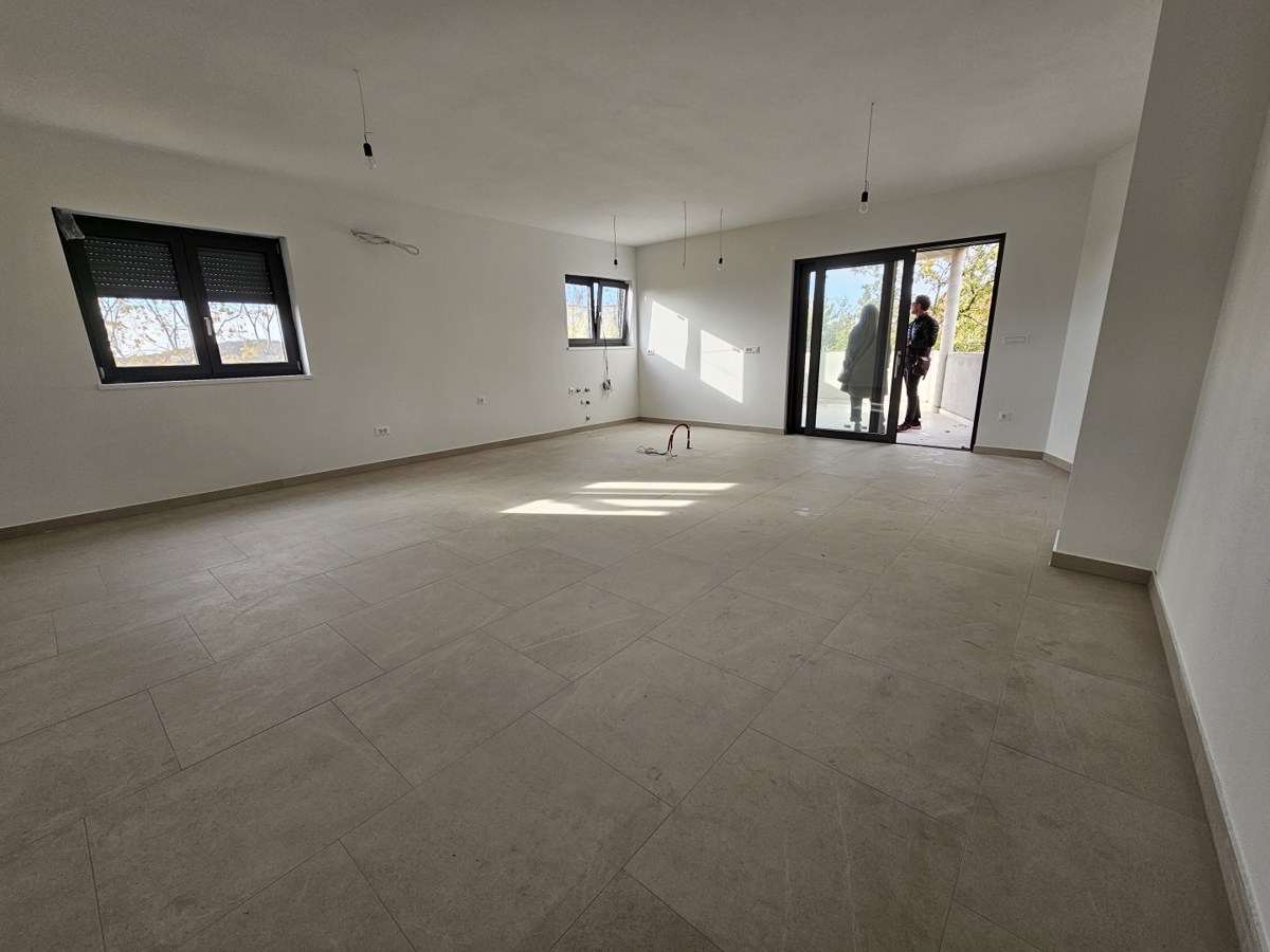Poreč 143 m2, 1.5 km od mora i centra Poreča