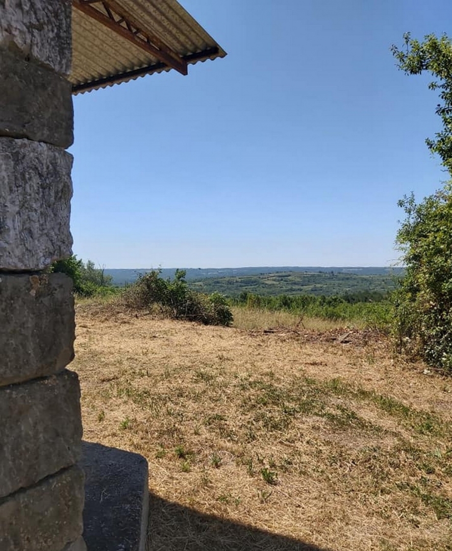 BUJE