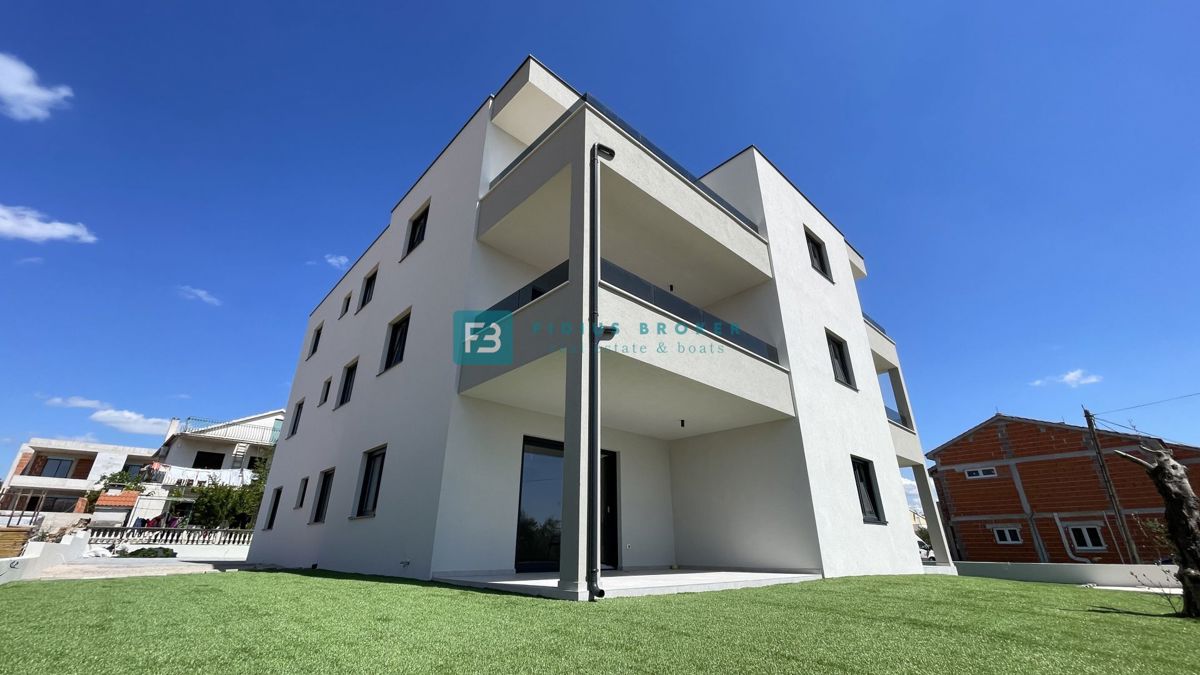 VODICE, new building, modern apartment, terrace, 2 bedrooms