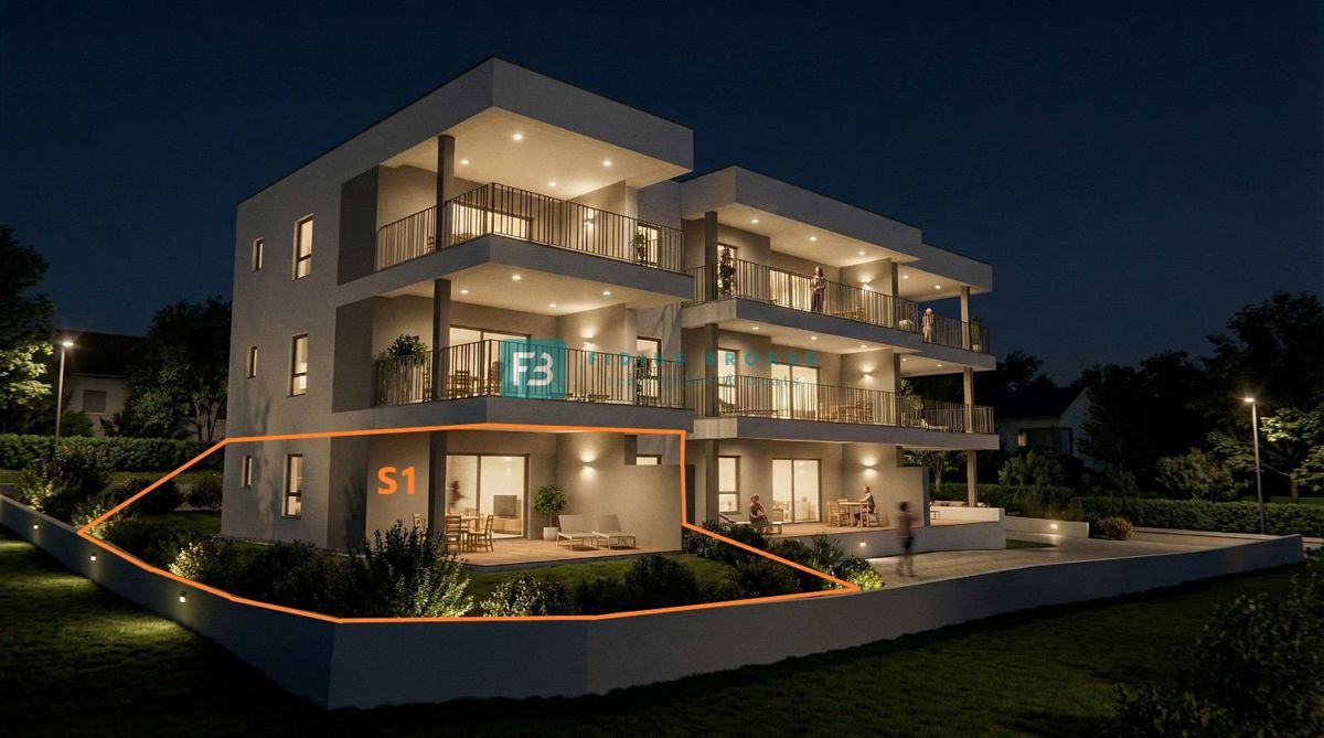 VODICE, novogradnja, prizemlje, vrt 200 m2, 2.191 €/m2, terasa