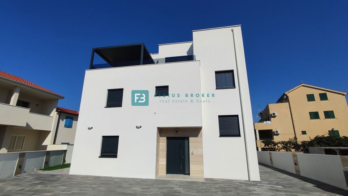 Дом VODICE, 439.000 €