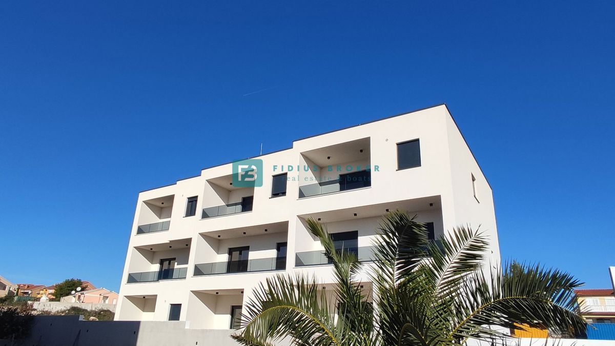 VODICE, new building, two-story apartment, garden 138 m2, 3 bedrooms