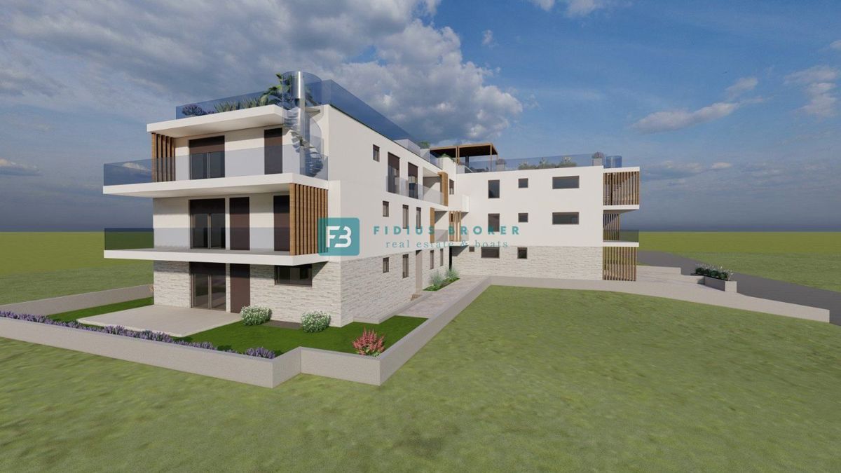 VODICE, novo, top lokacija, 100 m do mora, 2 odvojena stana, garaža, S5