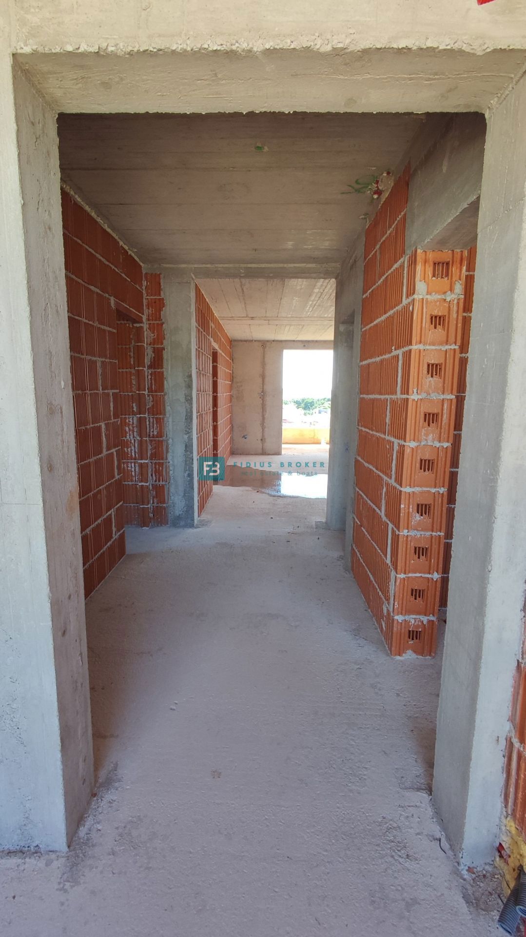 TRIBUNJ