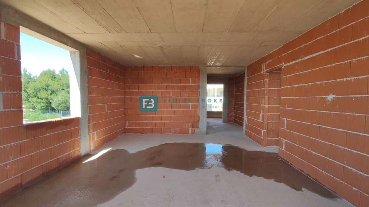 TRIBUNJ